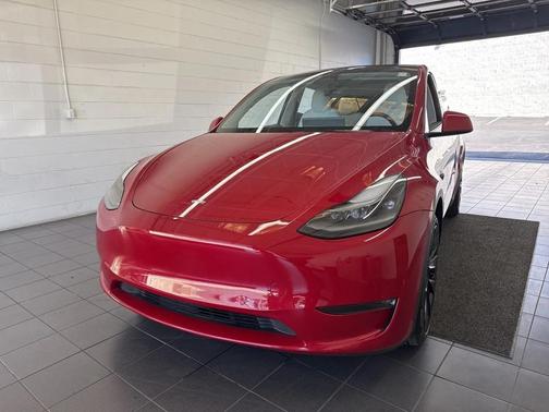 2022 Tesla Model Y Long Range Dual Motor All-Wheel Drive