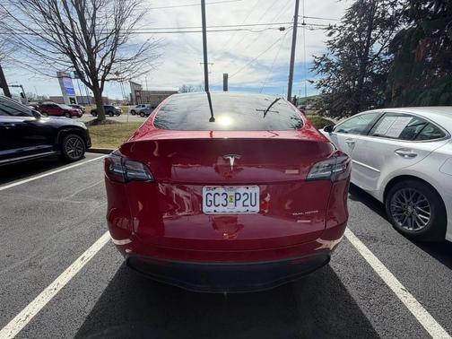 2022 Tesla Model Y Long Range Dual Motor All-Wheel Drive