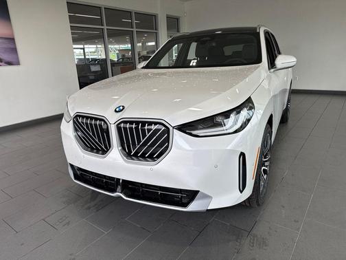 Mineral White Metallic 2026 BMW X3 30 xDrive