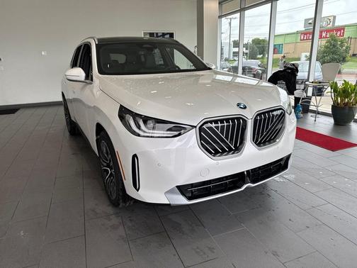 Mineral White Metallic 2026 BMW X3 30 xDrive