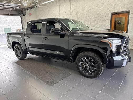 2022 Toyota Tundra Platinum