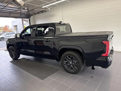 2022 Toyota Tundra Platinum