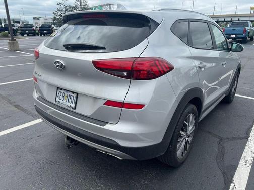 Stellar Silver 2020 Hyundai TUCSON SEL