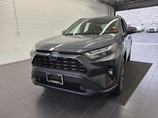 2022 Toyota RAV4 Hybrid XLE Premium