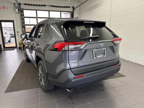 2022 Toyota RAV4 Hybrid XLE Premium