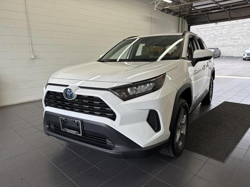 2022 Toyota RAV4 Hybrid LE