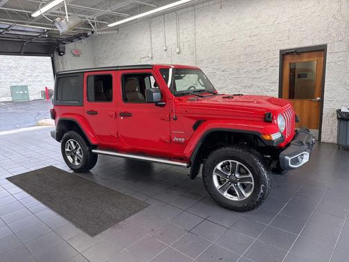 Firecracker Red Clearcoat 2021 Jeep Wrangler Unlimited Sahara
