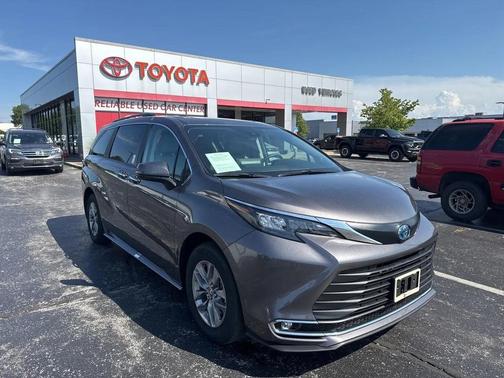 2024 Toyota Sienna XLE 7 Passenger