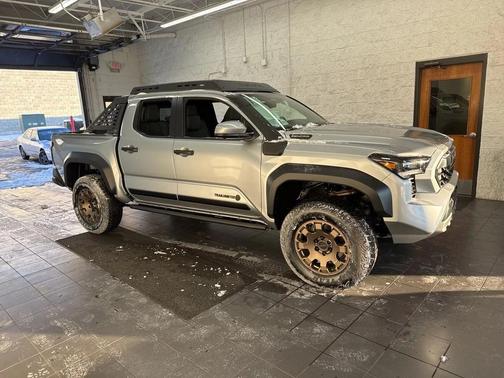 2026 Toyota Tacoma Hybrid Trailhunter