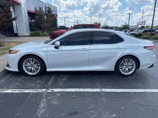 2018 Toyota Camry XLE