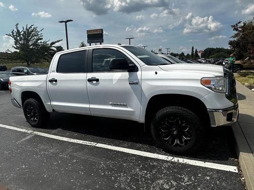 2015 Toyota Tundra SR5