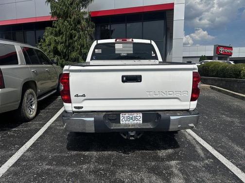 2015 Toyota Tundra SR5