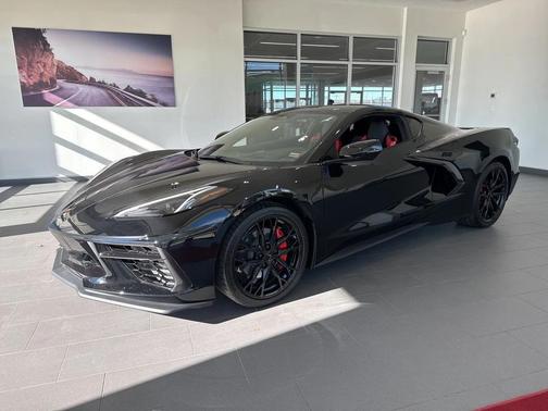 2025 Chevrolet Corvette Stingray w/2LT