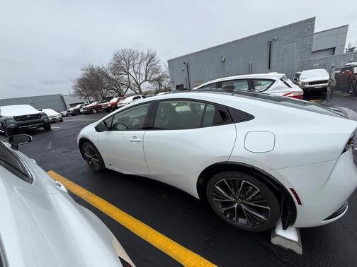 2024 Toyota Prius XLE