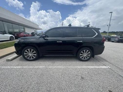 2016 Lexus LX 570 Base