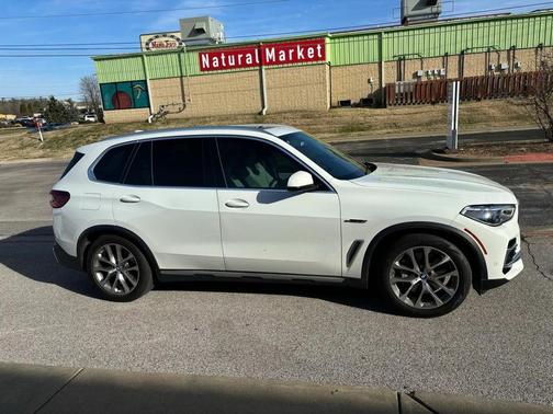 2023 BMW X5 PHEV xDrive45e