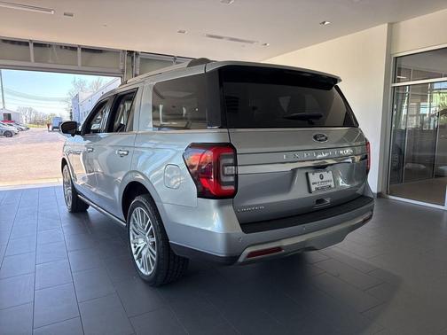 Iconic Silver Metallic 2024 Ford Expedition Limited