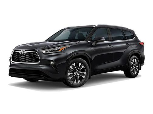 Midnight Black Metallic 2022 Toyota Highlander XLE