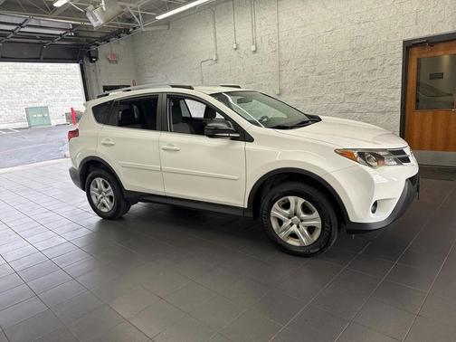2014 Toyota RAV4 LE