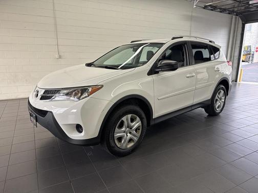 2014 Toyota RAV4 LE