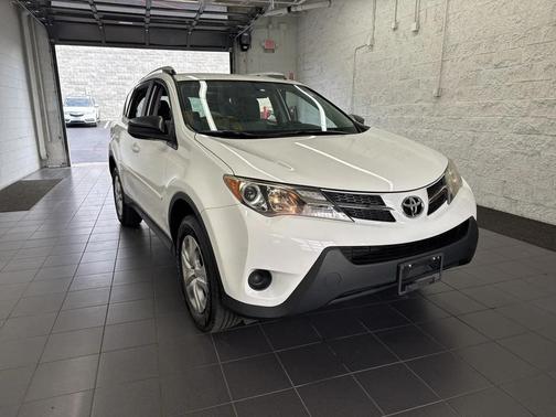 2014 Toyota RAV4 LE