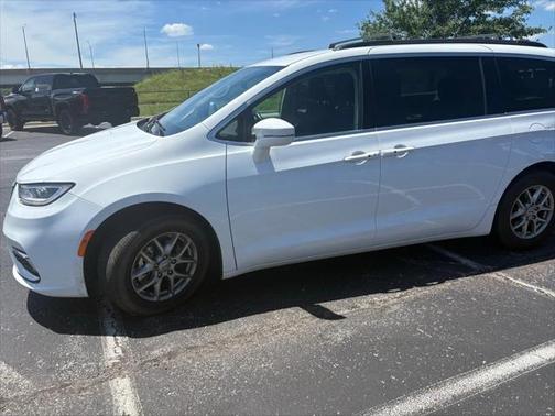 2021 Chrysler Pacifica Touring