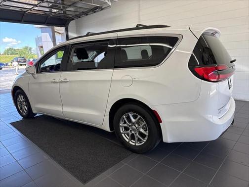 2021 Chrysler Pacifica Touring