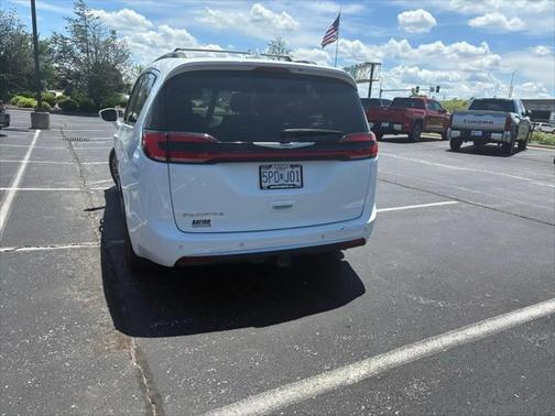 2021 Chrysler Pacifica Touring