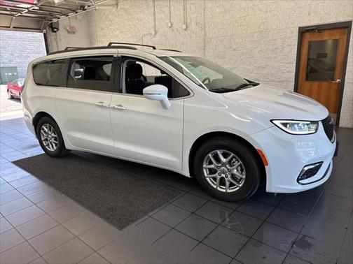 2021 Chrysler Pacifica Touring