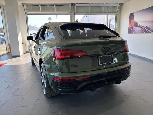 2025 Audi Q5 45 S line Prestige