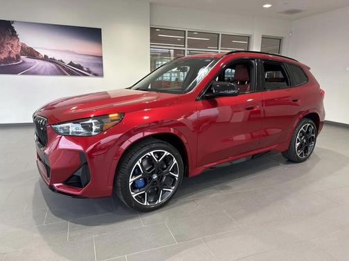 Vegas Red Metallic 2026 BMW X1 M35i