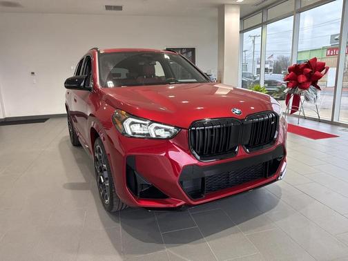 Vegas Red Metallic 2026 BMW X1 M35i