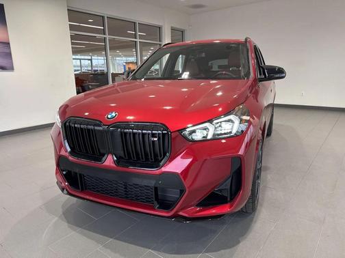 Vegas Red Metallic 2026 BMW X1 M35i