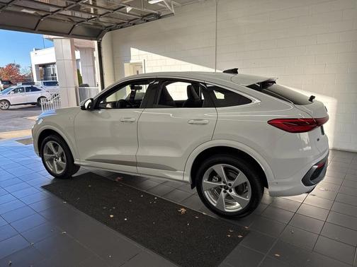 2025 Audi Q5 Premium Plus TFSI quattro S tronic