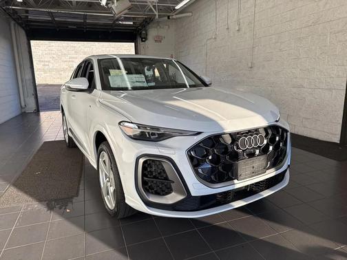 2025 Audi Q5 Premium Plus TFSI quattro S tronic