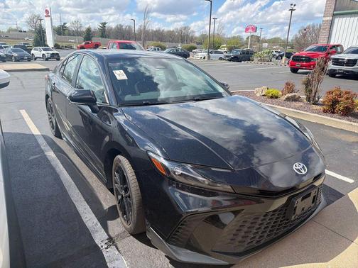 Black Metallic 2025 Toyota Camry SE