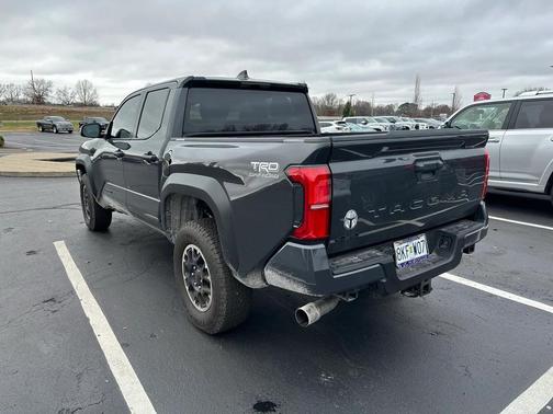 2024 Toyota Tacoma TRD Off-Road
