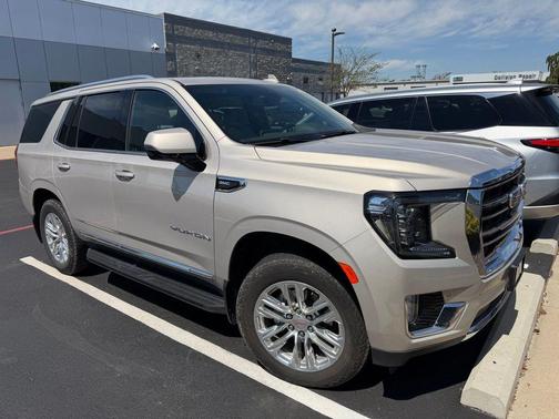 Pearl Beige Metallic 2021 GMC Yukon SLT