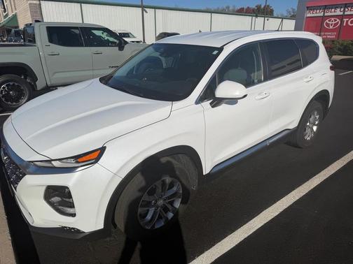 2019 Hyundai SANTA FE SE 2.4