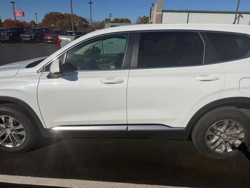 2019 Hyundai SANTA FE SE 2.4
