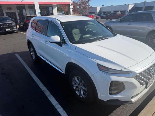 2019 Hyundai SANTA FE SE 2.4