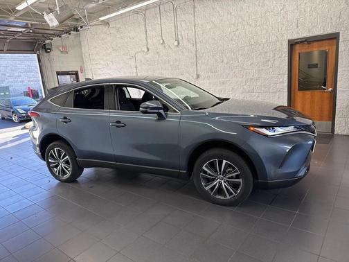 2024 Toyota Venza LE