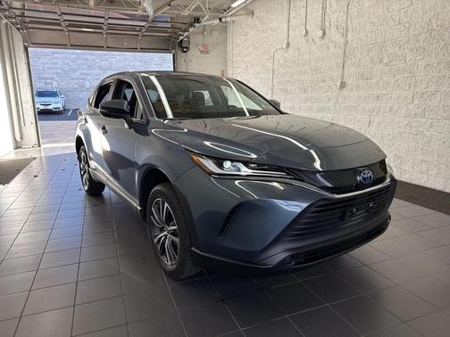 2024 Toyota Venza LE