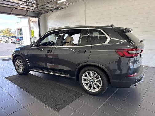 2023 BMW X5 PHEV xDrive45e