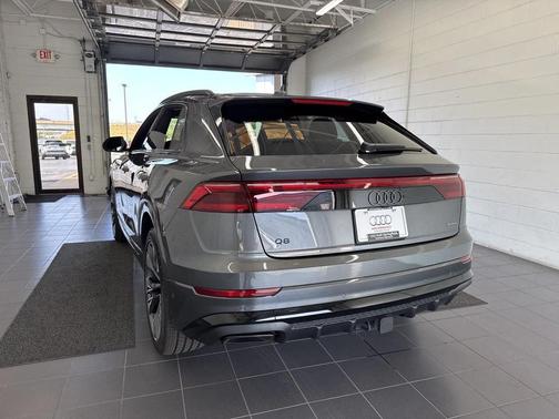 2025 Audi Q8 55 Premium Plus