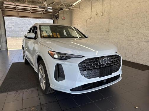 2025 Audi Q5 Premium Plus