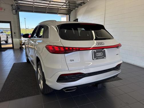 2025 Audi Q5 Premium Plus