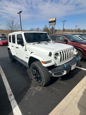 Bright White Clearcoat 2023 Jeep Wrangler 4xe Sahara