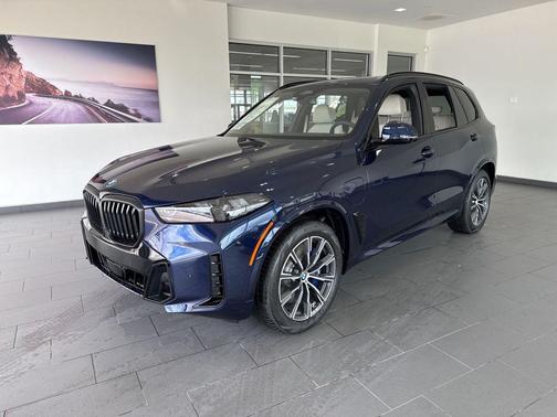 Tanzanite Blue II Metallic 2026 BMW X5 PHEV xDrive50e