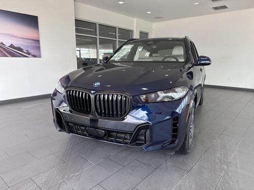Tanzanite Blue II Metallic 2026 BMW X5 PHEV xDrive50e